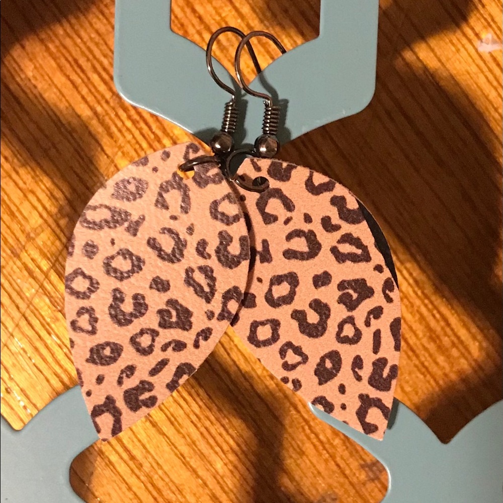 Women’s Earrings